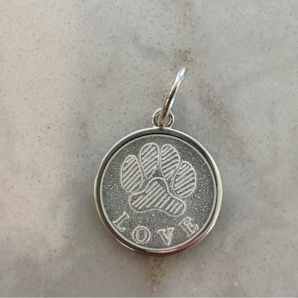 LOVE SHACK by LOLA Nantucket Small Paw Print Pendant